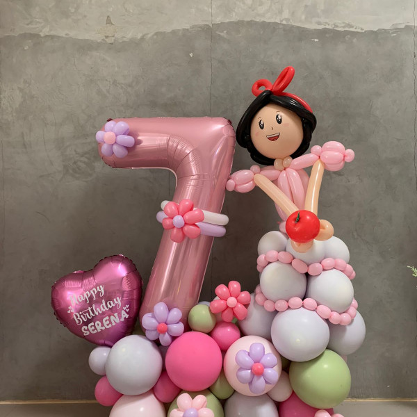 Snow White Balloon Art Configuration