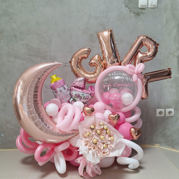 Base Baby Girl with Bouquet Ferrero