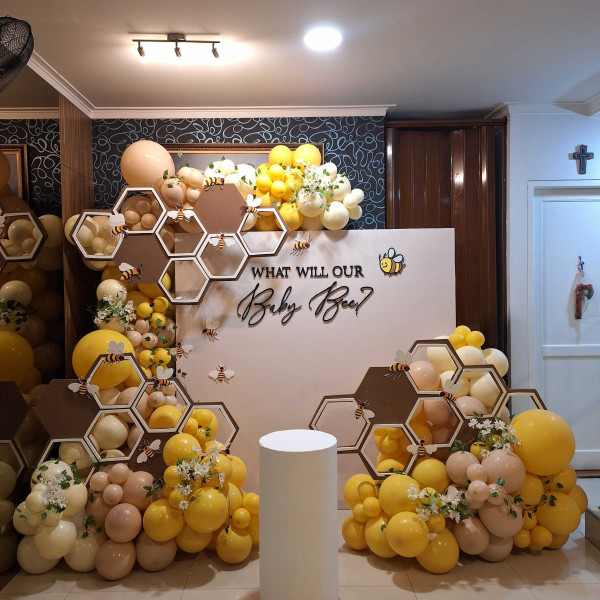 Baby shower backdrop