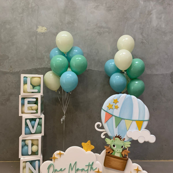 Easy Decor with Box Name+Helium Balloon