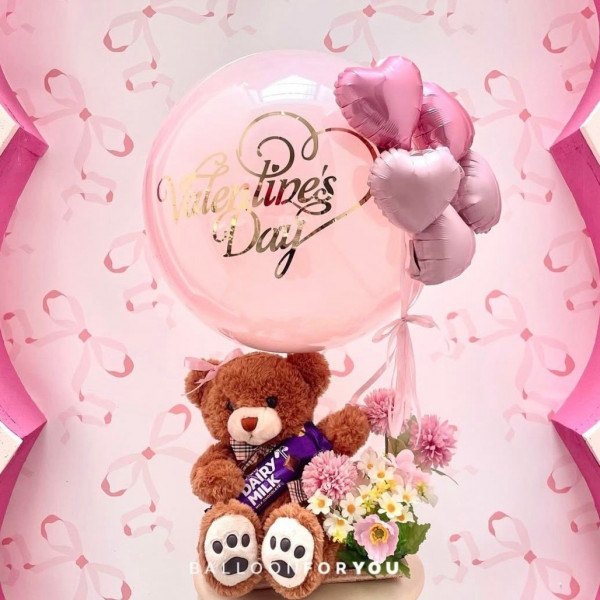Flower balloon with teddy bear 