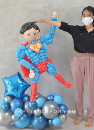 Balloon Art Superman