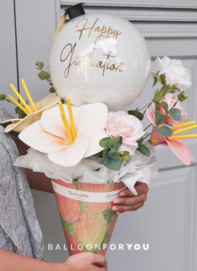 Grad - Gradtificial Bouquet 