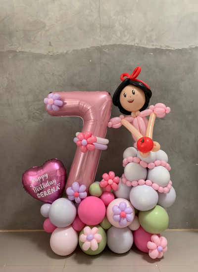 Snow White Balloon Art Configuration