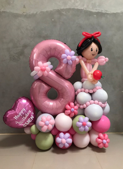 Snow White Balloon Art Configuration