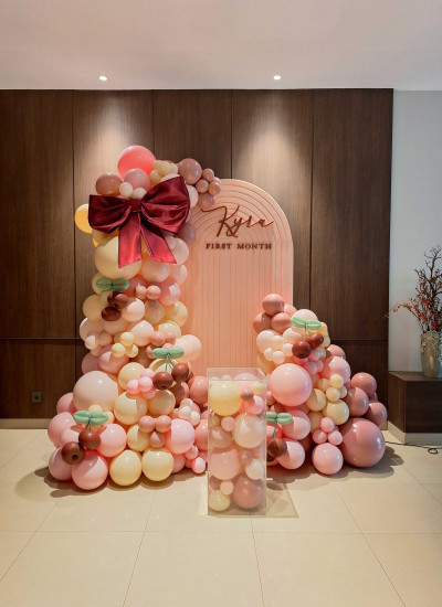 Groovy Backdrop thumbnail