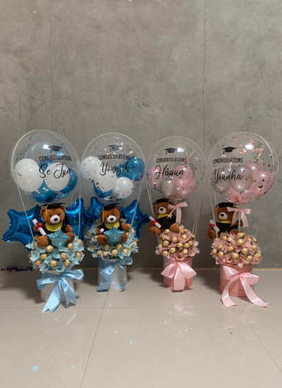 Ferrero Box Bouquet L with Doll - Graduation