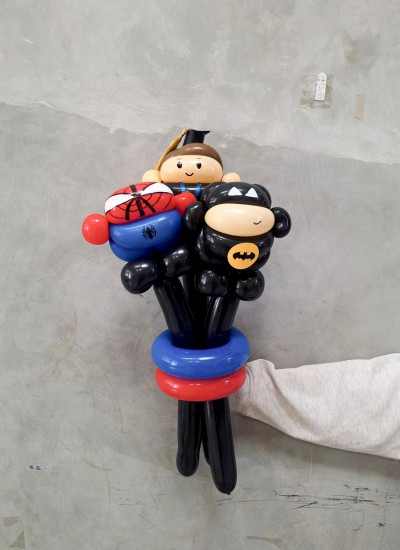 Hero Small Bouquet  thumbnail