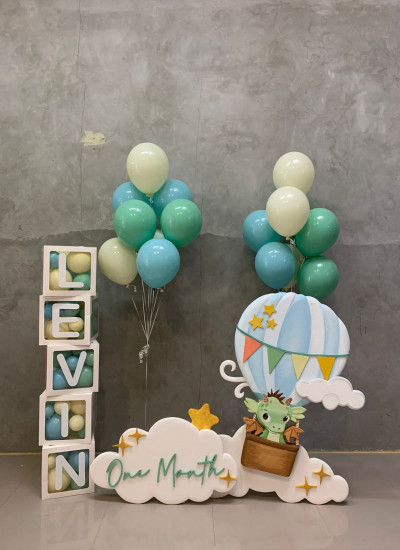 Easy Decor with Box Name+Helium Balloon