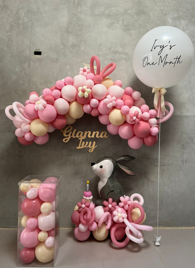 Bunny Wonderland Configuration with 3feet Balloon Helium