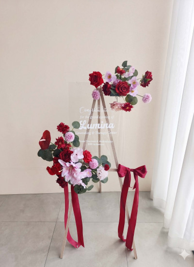 Franca Standee Flower Board